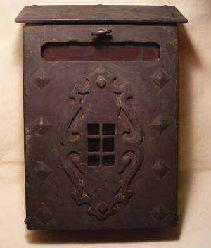 copper-slotted-mailbox1.jpg